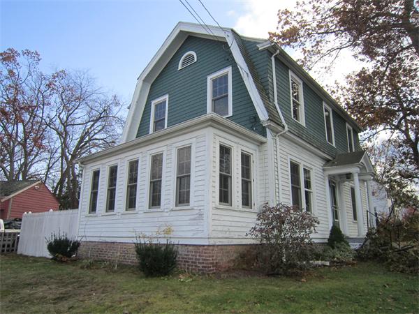 229 Abbott Street Springfield, MA 01118 - Photo 1 of 14 Gallery Image 1