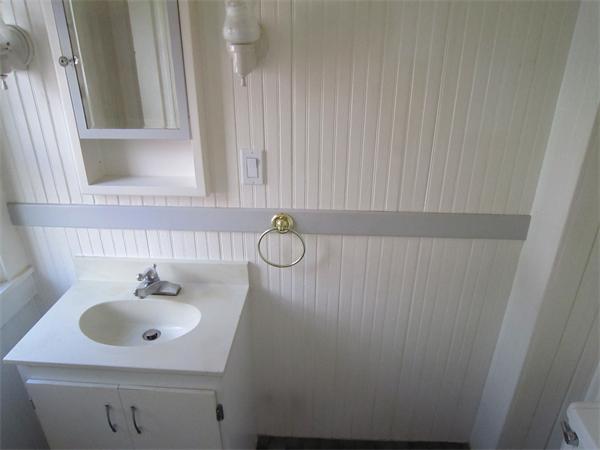 229 Abbott Street Springfield, MA 01118 - Photo 13 of 14 Gallery Image 13