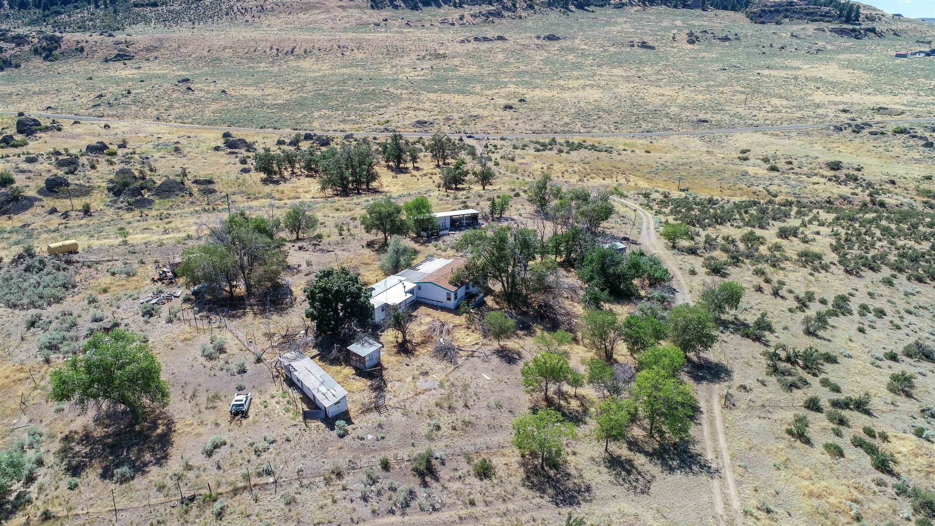 5600 Spring Canyon Road Grand Coulee, WA 99133 - Photo 12 of 17