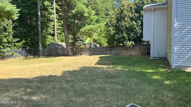 $2,700 | 21 Skylark Drive, Milton, NY 12020