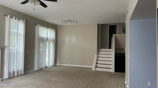 $2,700 | 21 Skylark Drive, Milton, NY 12020