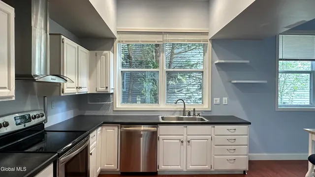 $2,700 | 21 Skylark Drive, Milton, NY 12020