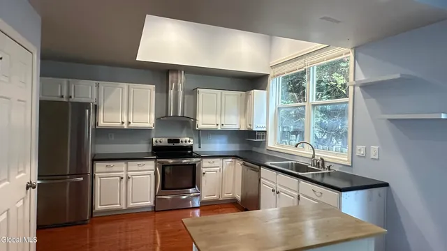 $2,700 | 21 Skylark Drive, Milton, NY 12020