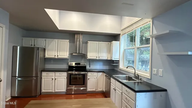 $2,700 | 21 Skylark Drive, Milton, NY 12020