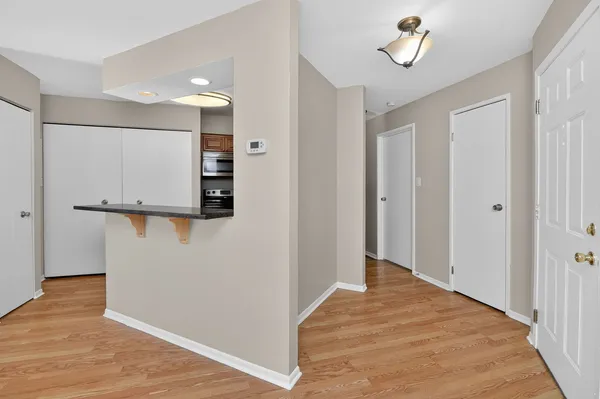 $225,000 | 1233 Wyndham Court, Unit 204, Palatine, IL 60074
