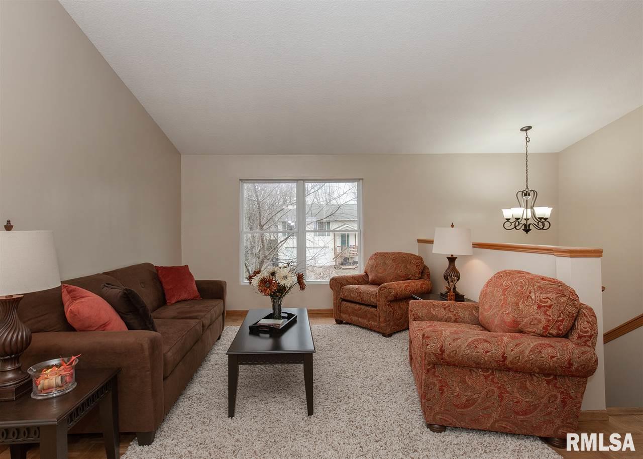 6146 Appomattox Road Davenport, IA 52806 - Photo 5 of 24 Gallery Image 5