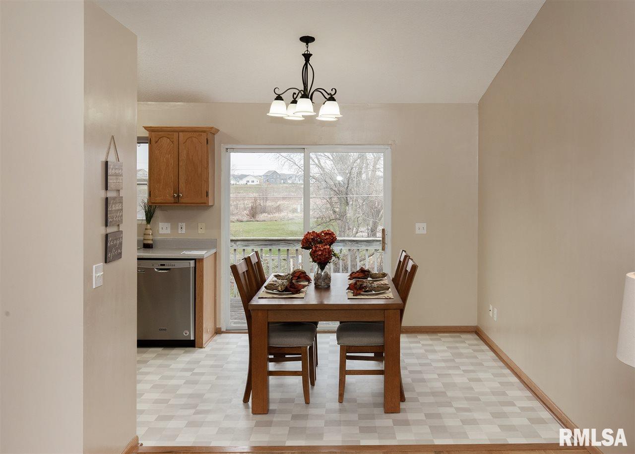 6146 Appomattox Road Davenport, IA 52806 - Photo 8 of 24 Gallery Image 8
