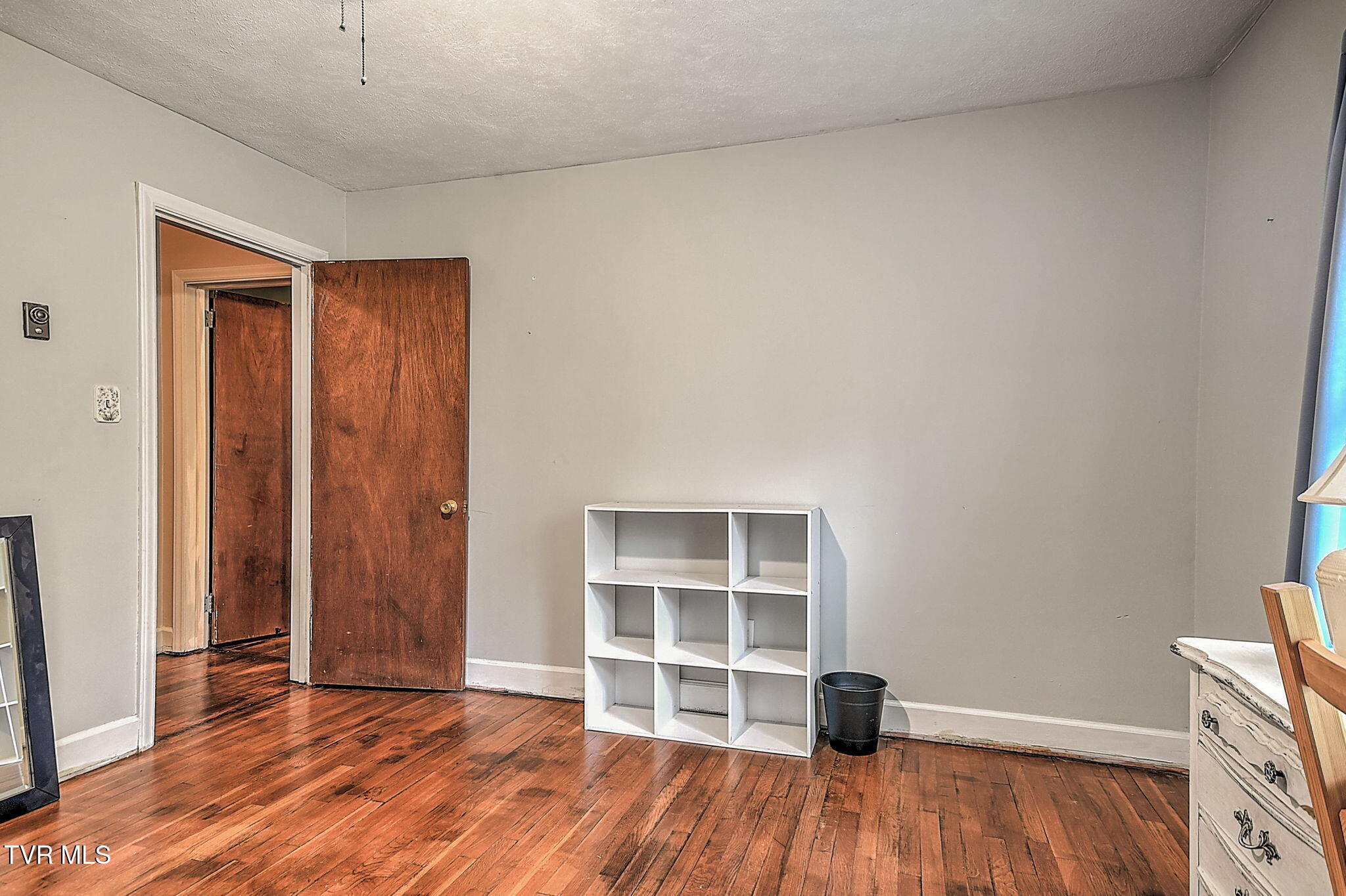 400 Randolph Street Bristol, VA 24201 - Photo 14 of 34 16-web-or-mls-400 Randolph DB-17