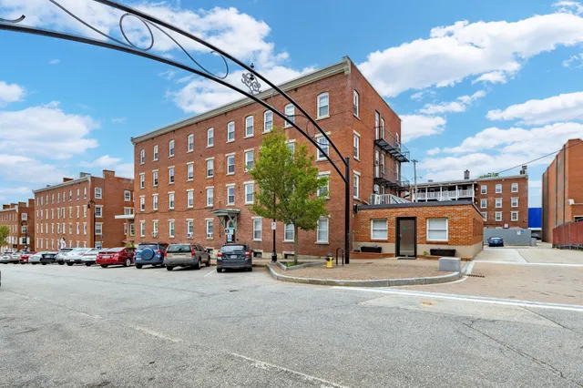 $3,600,000 | 67 Stark Street, Manchester, NH 03101