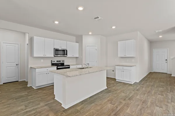 $355,000 | 3215 Davis Trace, San Antonio, TX 78245