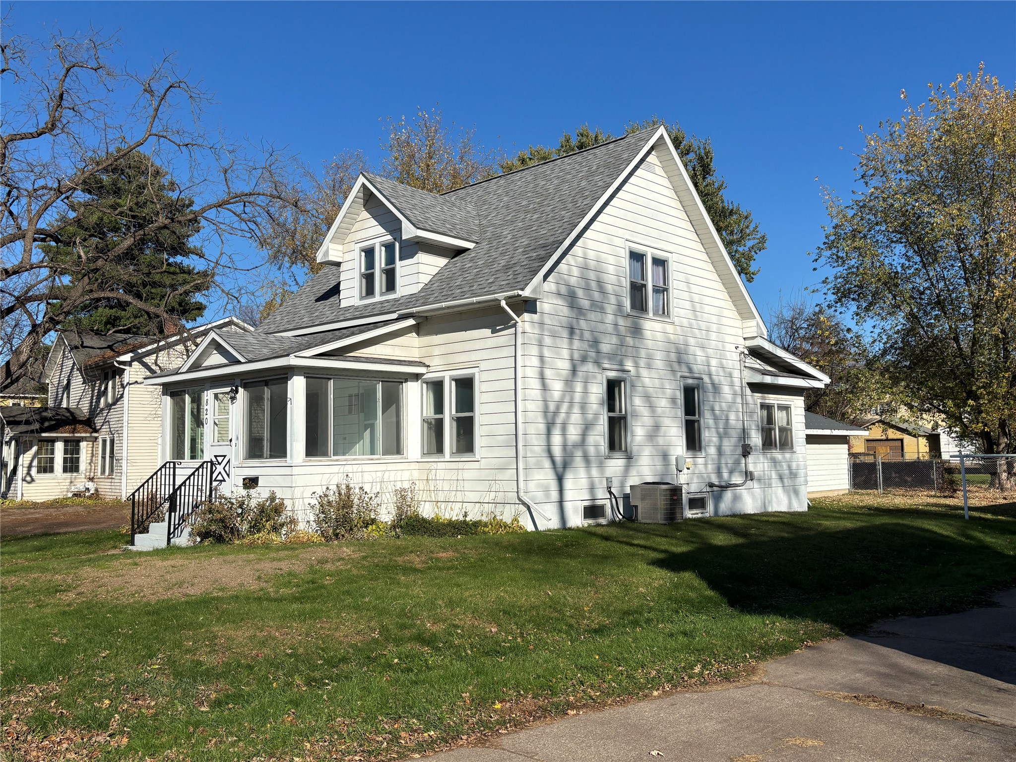1820 Main Street Bloomer, WI 54724 - Photo 1 of 40