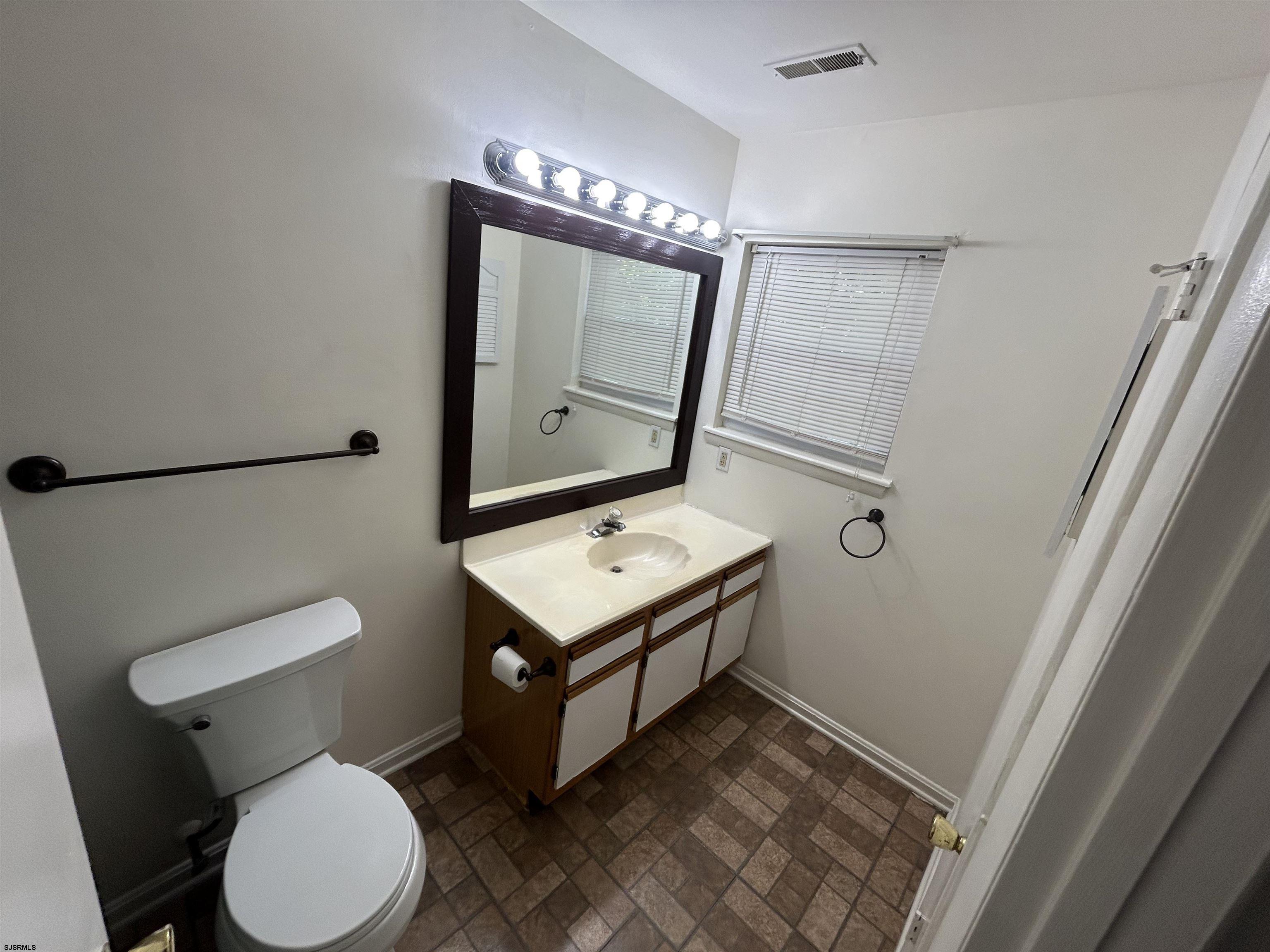 187 Meadow Ridge Road, Unit 187 Smithville, NJ 08205 - Photo 14 of 19