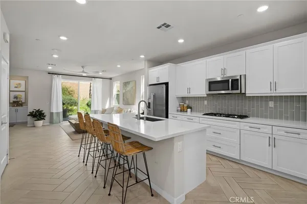$4,000 | 2571 Pheasant Way, Ontario, CA 91761