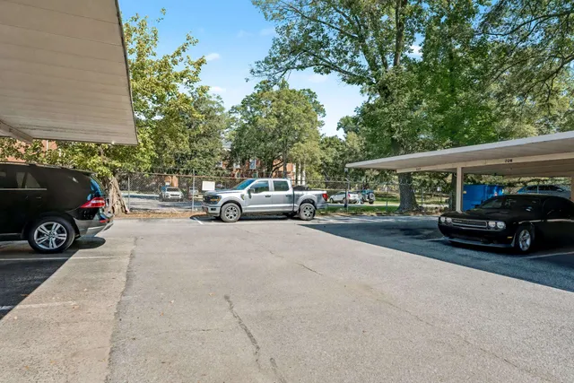 $69,000 | 1960 North Parkway, Unit 411, Memphis, TN 38112