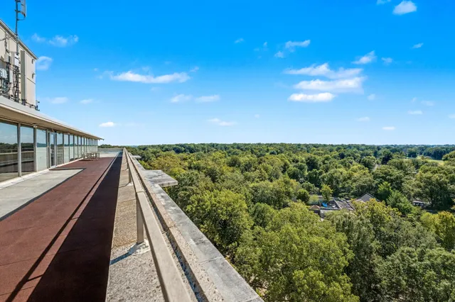 $69,000 | 1960 North Parkway, Unit 411, Memphis, TN 38112