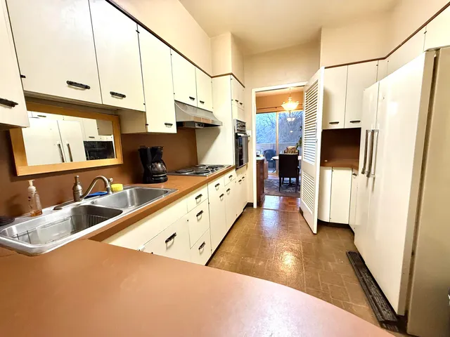 $69,000 | 1960 North Parkway, Unit 411, Memphis, TN 38112