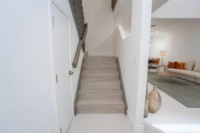 a view of entryway and hall