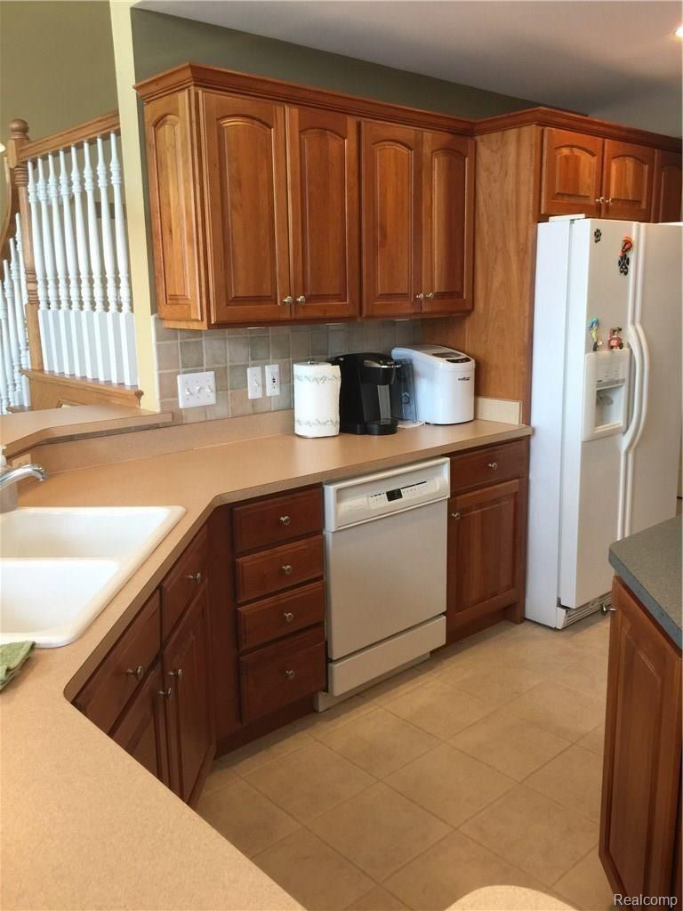 3671 Mann Road Clarkston, MI 48346 - Photo 37 of 64 IMG_4137.JPG