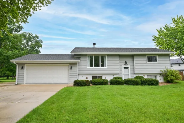 $399,000 | 12237 West Larkspur Road, Franklin, WI 53132