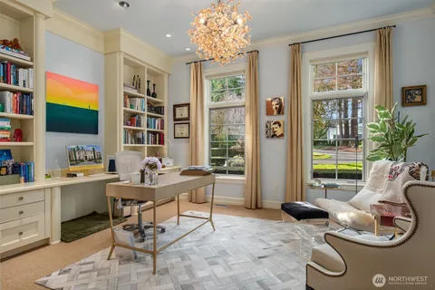 $12,495,000 | 2010 79th Avenue Northeast, Medina, WA 98039