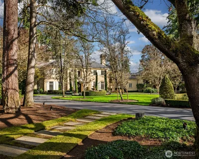 $12,495,000 | 2010 79th Avenue Northeast, Medina, WA 98039