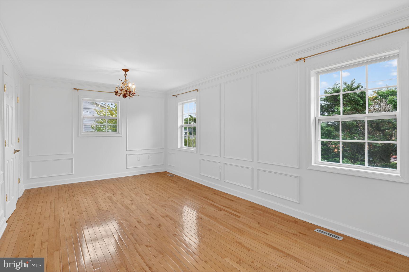 9534 Braddock Road Fairfax, VA 22032 - Photo 11 of 20