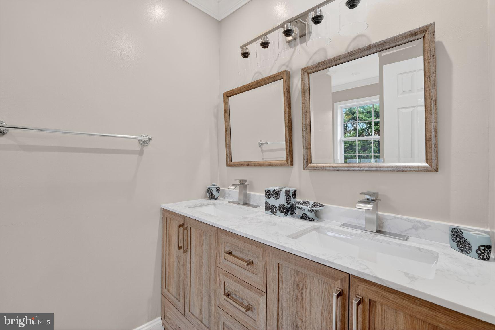 9534 Braddock Road Fairfax, VA 22032 - Photo 12 of 20