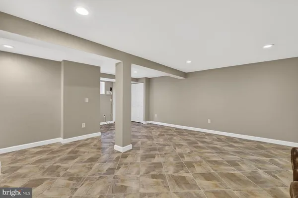 $3,900 | 9534 Braddock Road, Fairfax, VA 22032