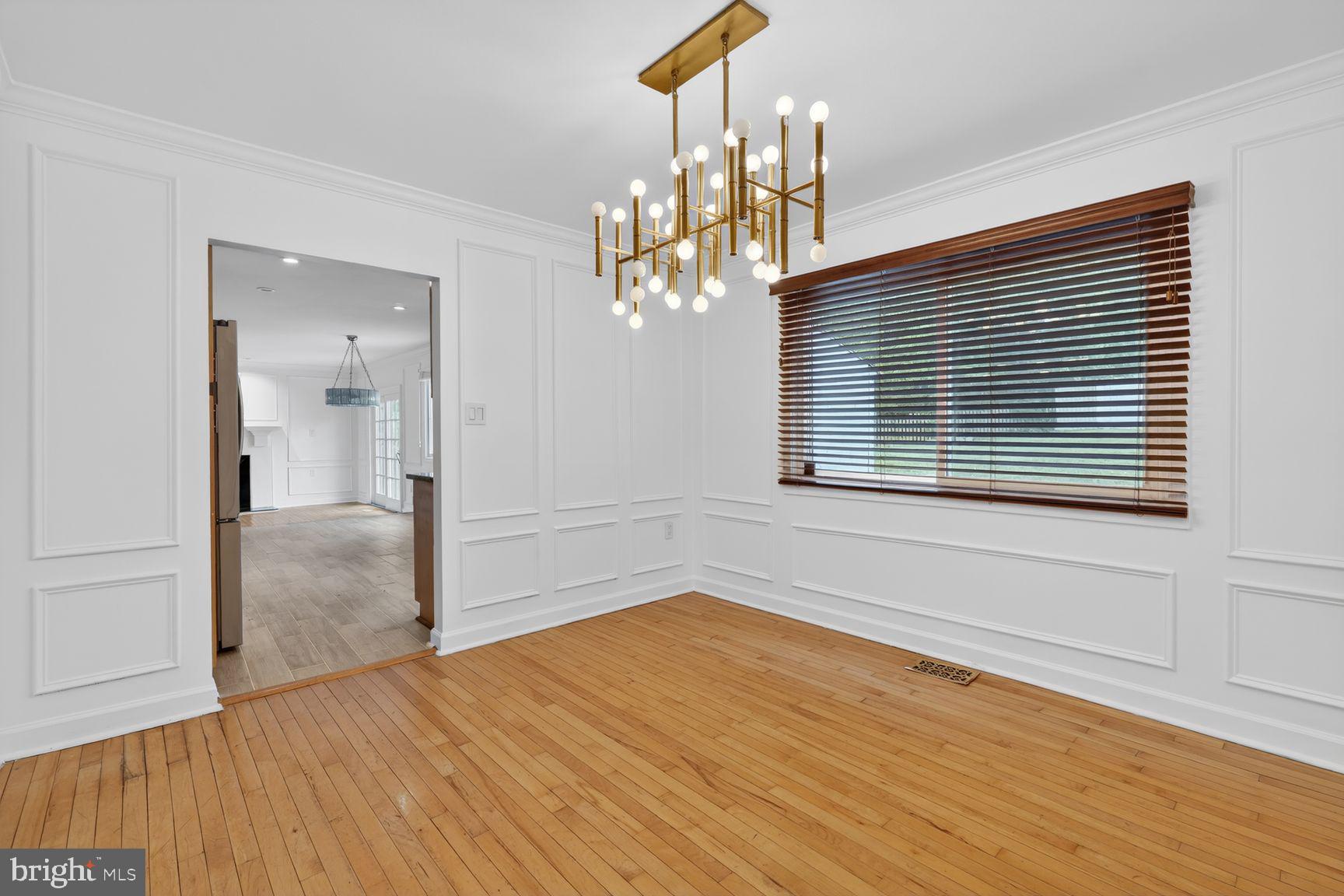 9534 Braddock Road Fairfax, VA 22032 - Photo 4 of 20