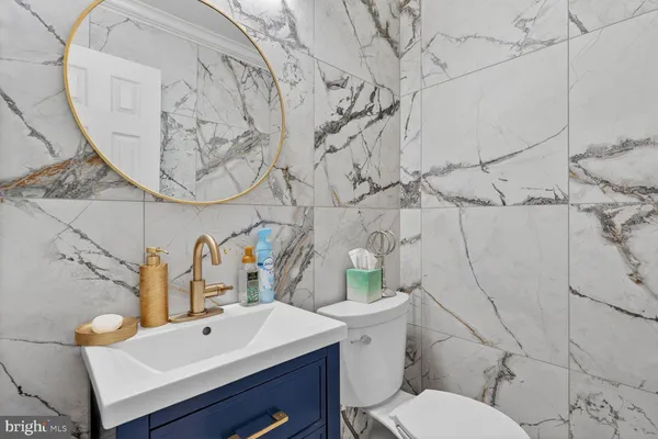 $3,900 | 9534 Braddock Road, Fairfax, VA 22032