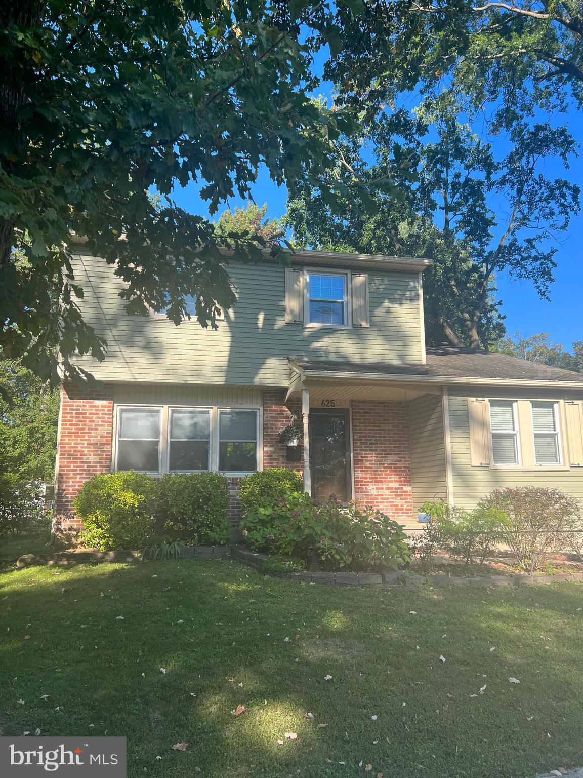 625 South Forklanding Road Maple Shade, NJ 08052 - Photo 2 of 31