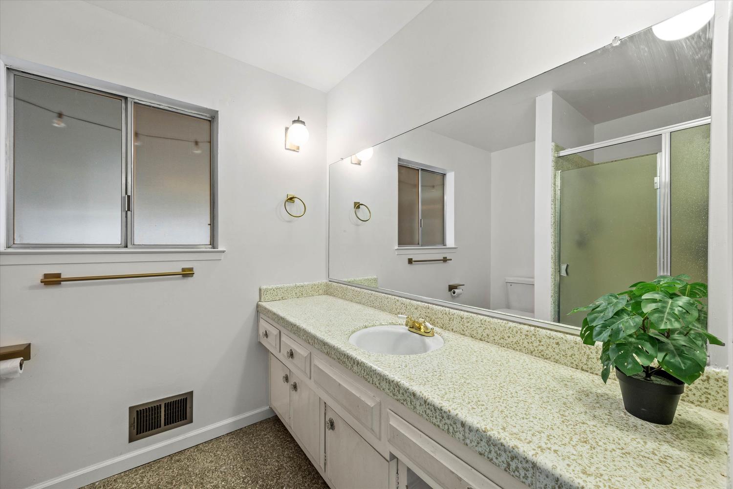 6310 Palm Drive Carmichael, CA 95608 - Photo 24 of 34