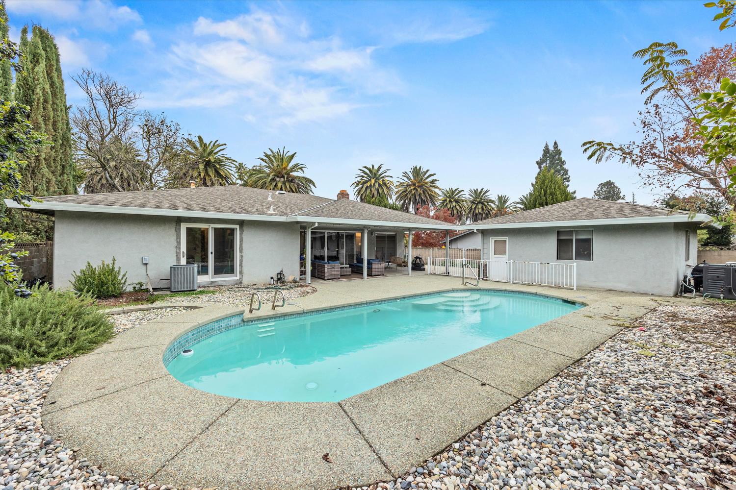 6310 Palm Drive Carmichael, CA 95608 - Photo 27 of 34