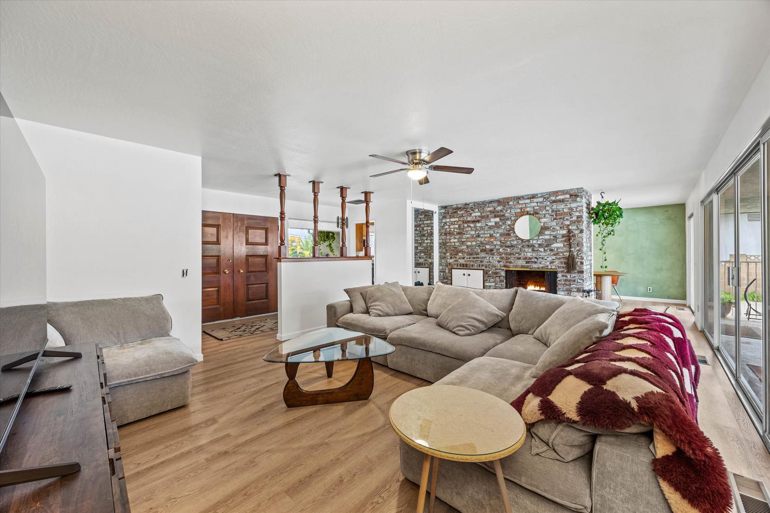 6310 Palm Drive Carmichael, CA 95608 - Photo 7 of 34