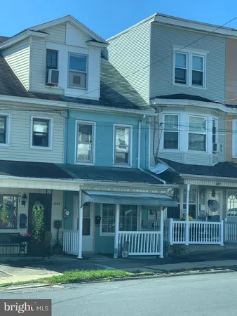 $695 | 1506 West Lynn Street, Coal Township, PA 17866