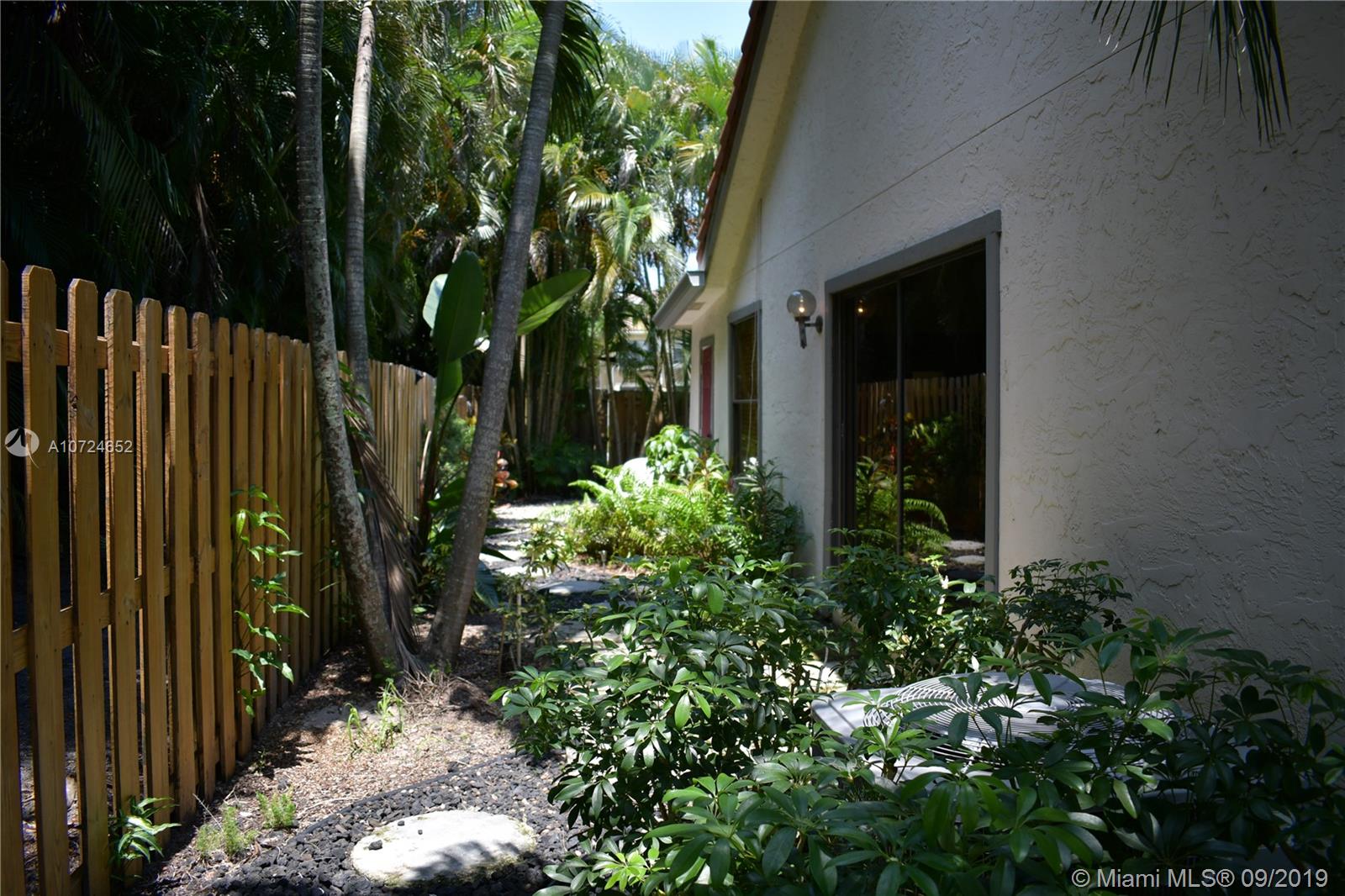 5541 Croydon Court Boca Raton, FL 33486 - Photo 22 of 32 Gallery Image 22