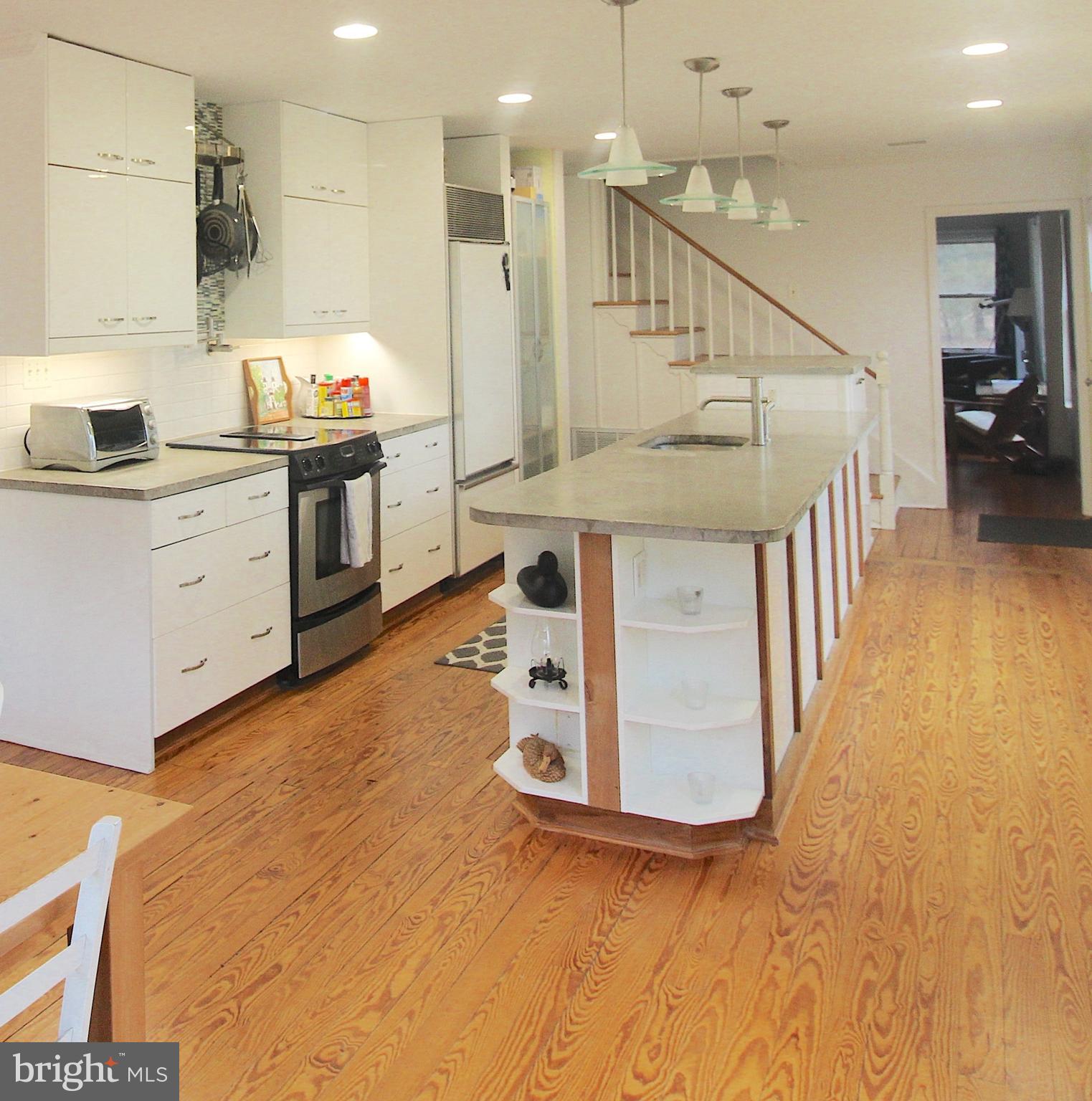 5808 Indian Quarter Road Cambridge, MD 21613 - Photo 11 of 30 Kitchen/Dining with Waterview
