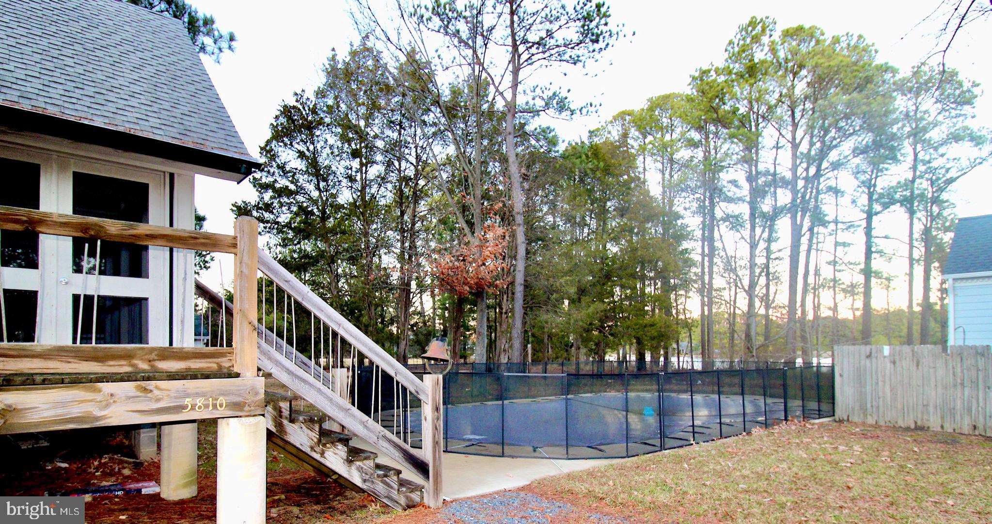 5808 Indian Quarter Road Cambridge, MD 21613 - Photo 6 of 30 Side view of Guest House & Gunite Pool