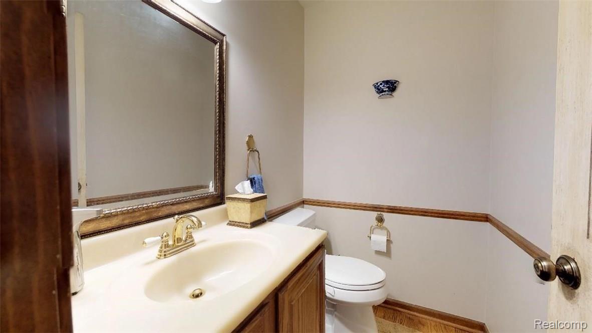 1851 Jason Circle Rochester, MI 48306 - Photo 21 of 40 JFf7gLi8PyR - 05.25