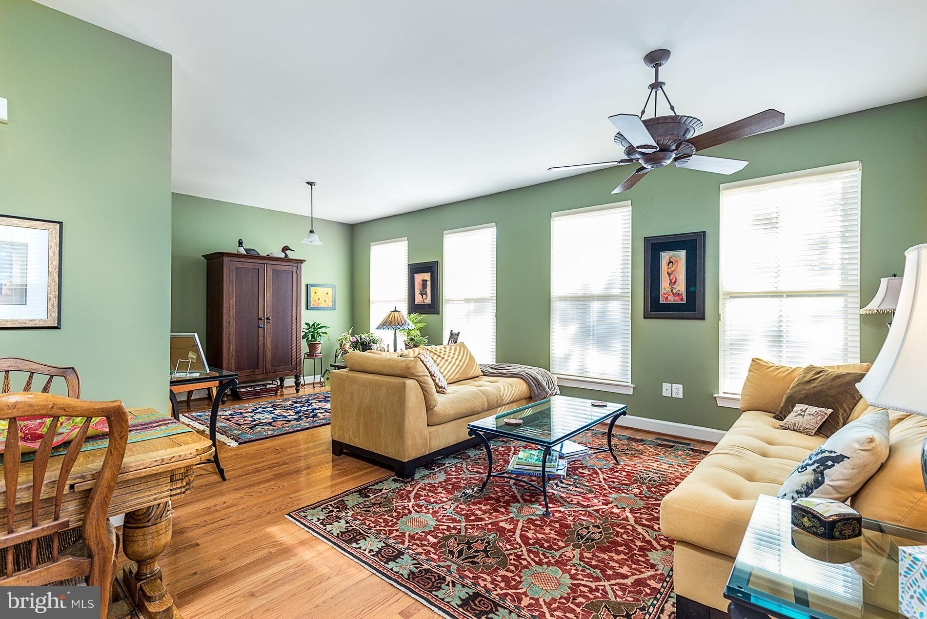 11522 Waterhaven Court Reston, VA 20190 - Photo 15 of 28 LIVING ROOM OR GREAT ROOM