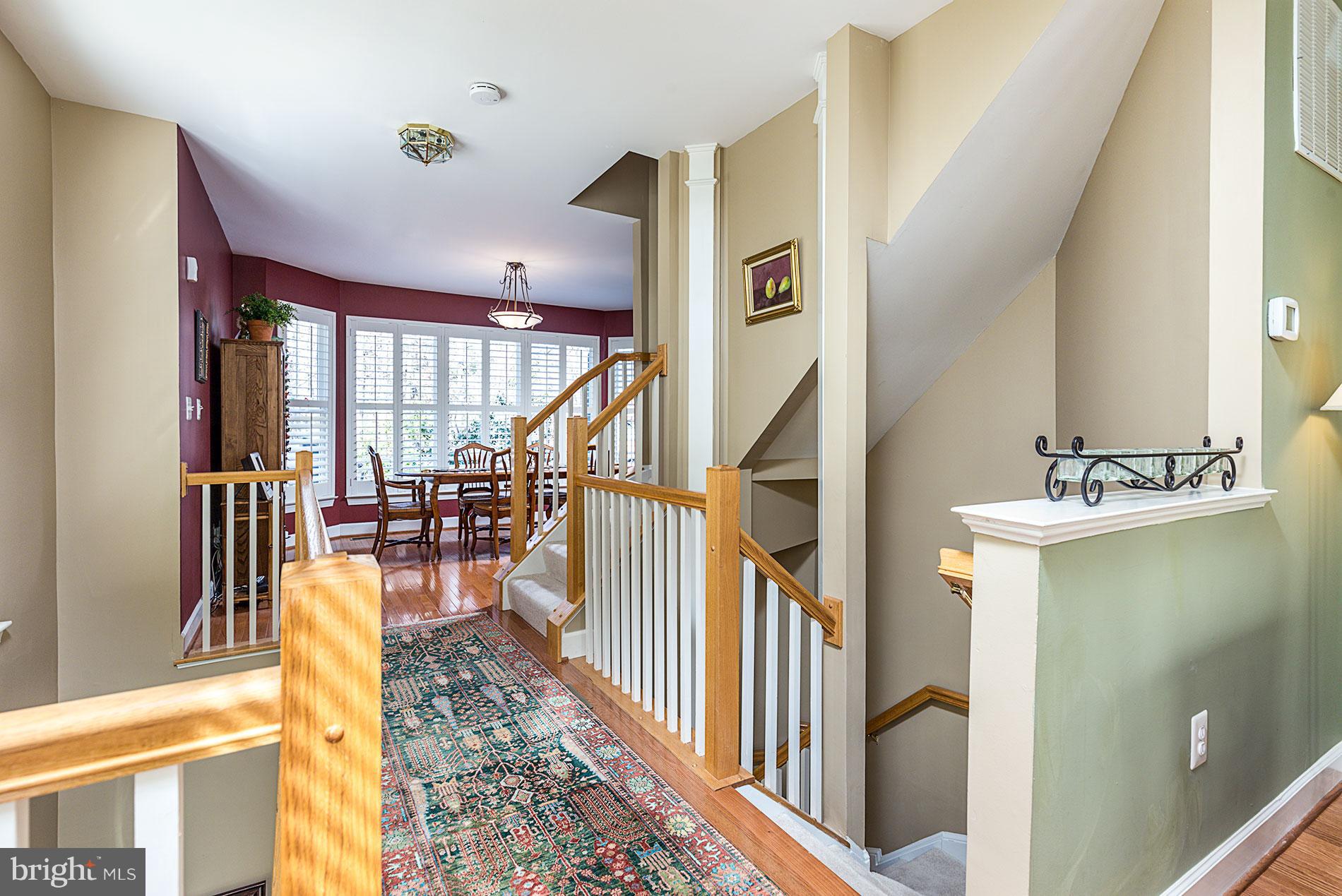 11522 Waterhaven Court Reston, VA 20190 - Photo 6 of 28 TWO-STORY OVERLOOK