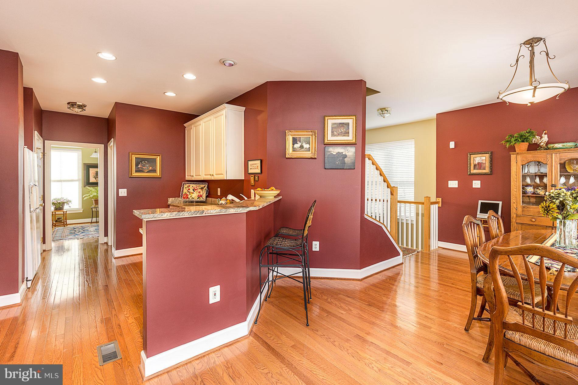 11522 Waterhaven Court Reston, VA 20190 - Photo 8 of 28 HARDWOOD ON MAIN LEVEL