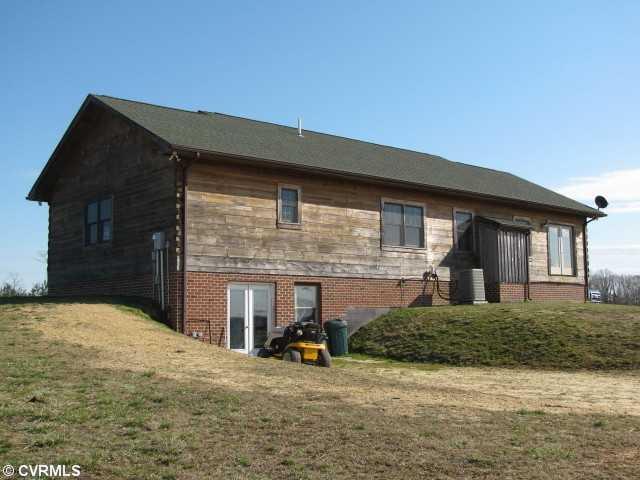 265 Bass Pointe Drive Rice, VA 23966 - Photo 12 of 14 Exterior Back