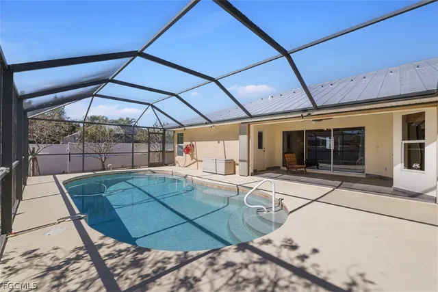 $450,000 | 330 Southwest 19th Lane, Cape Coral, FL 33991