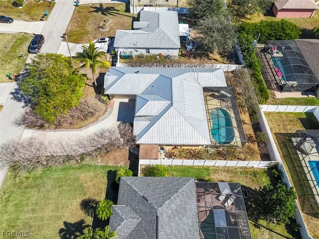 $450,000 | 330 Southwest 19th Lane, Cape Coral, FL 33991