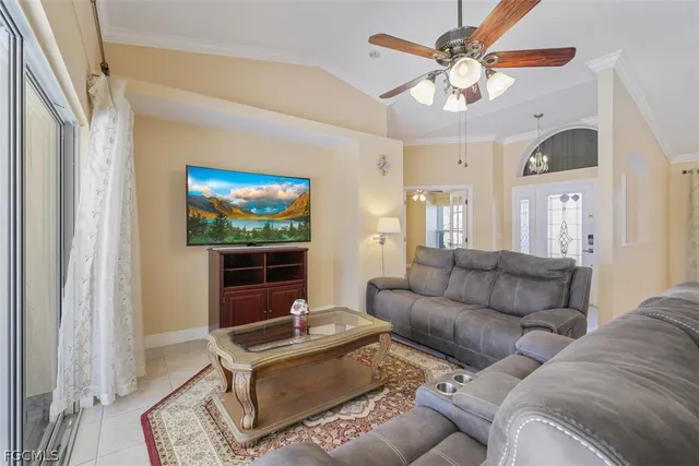 $450,000 | 330 Southwest 19th Lane, Cape Coral, FL 33991