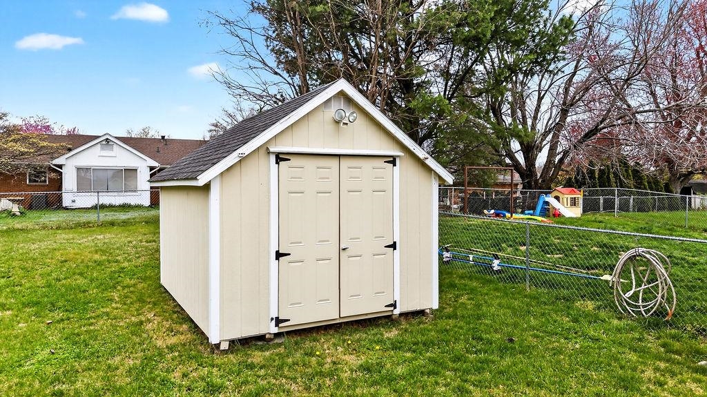 213 Adventure Trail Waynesboro, VA 22980 - Photo 6 of 32