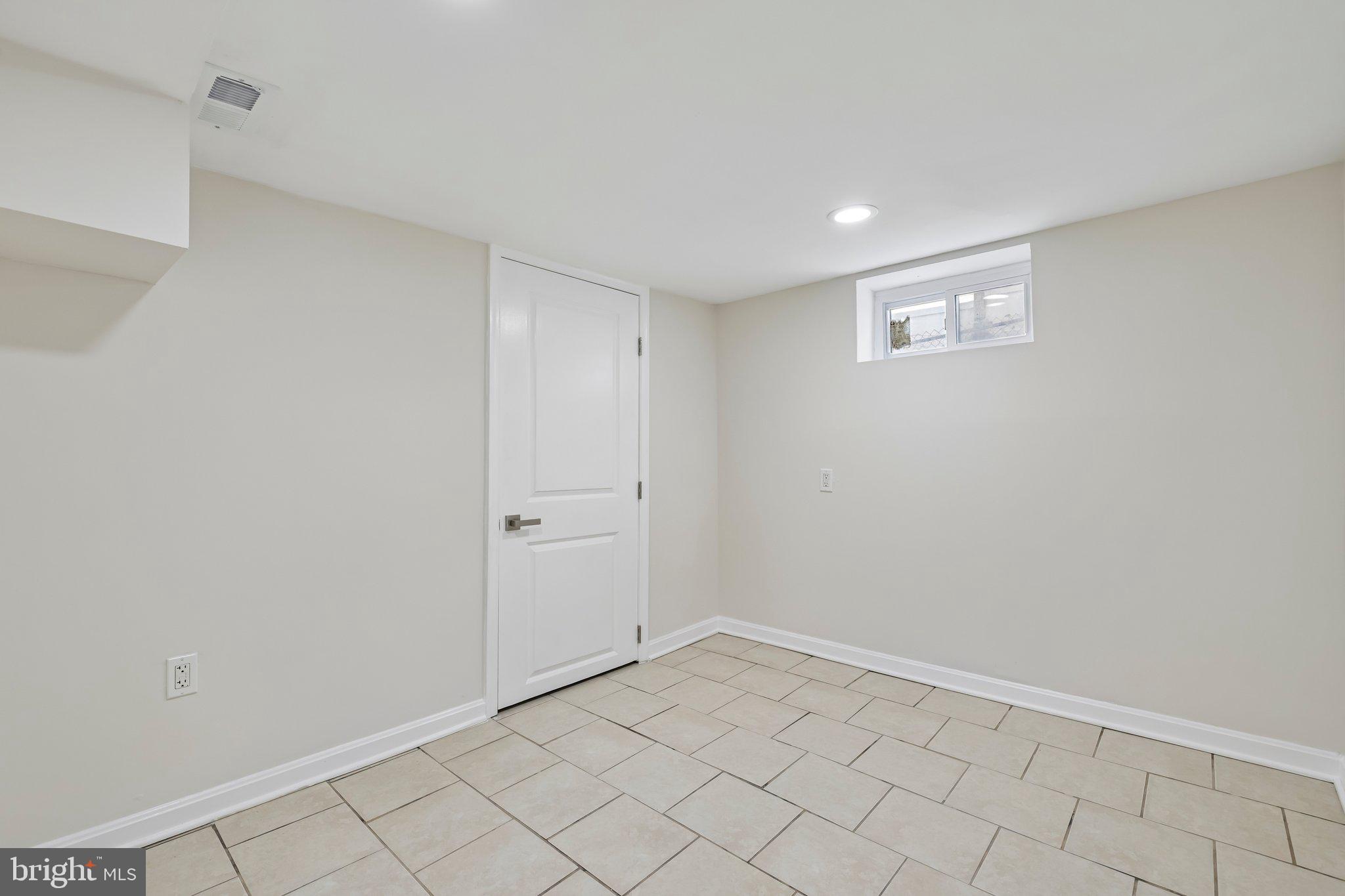 3215 Rosalie Road Baltimore, MD 21227 - Photo 35 of 41 Gallery Image 35