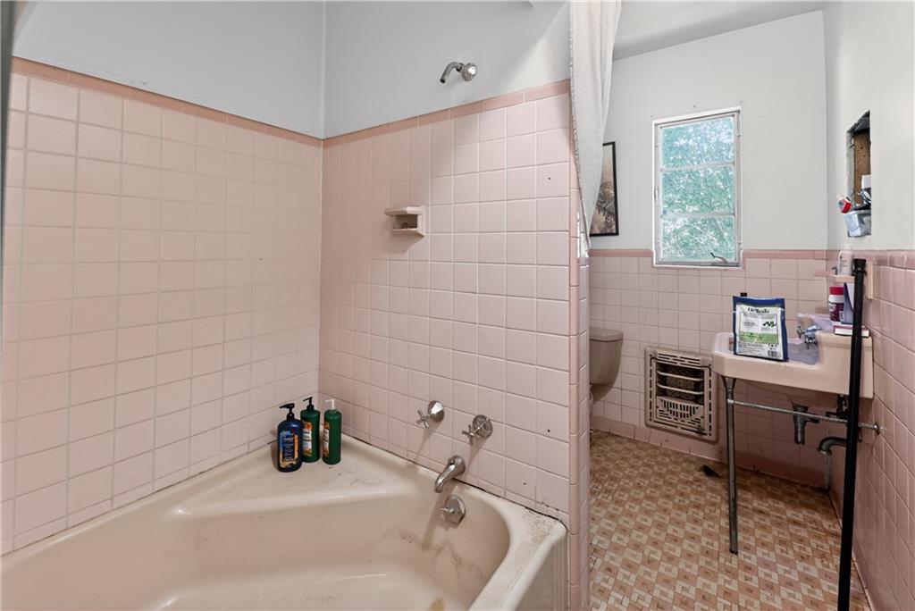 906 Elizabeth Place Bainbridge, GA 39819 - Photo 23 of 36