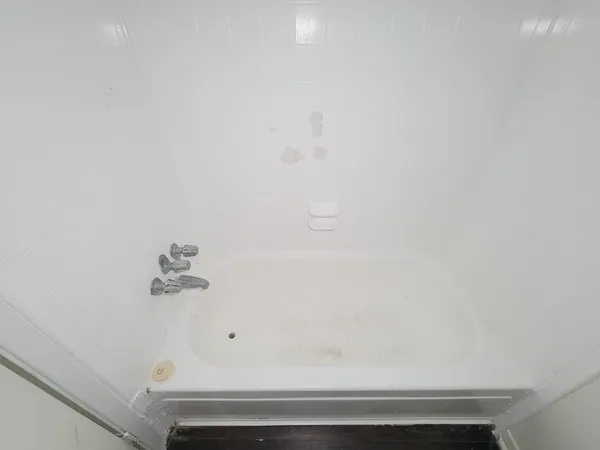 $1,250 | 101 Brookside Lane, Unit 9, Sealy, TX 77474